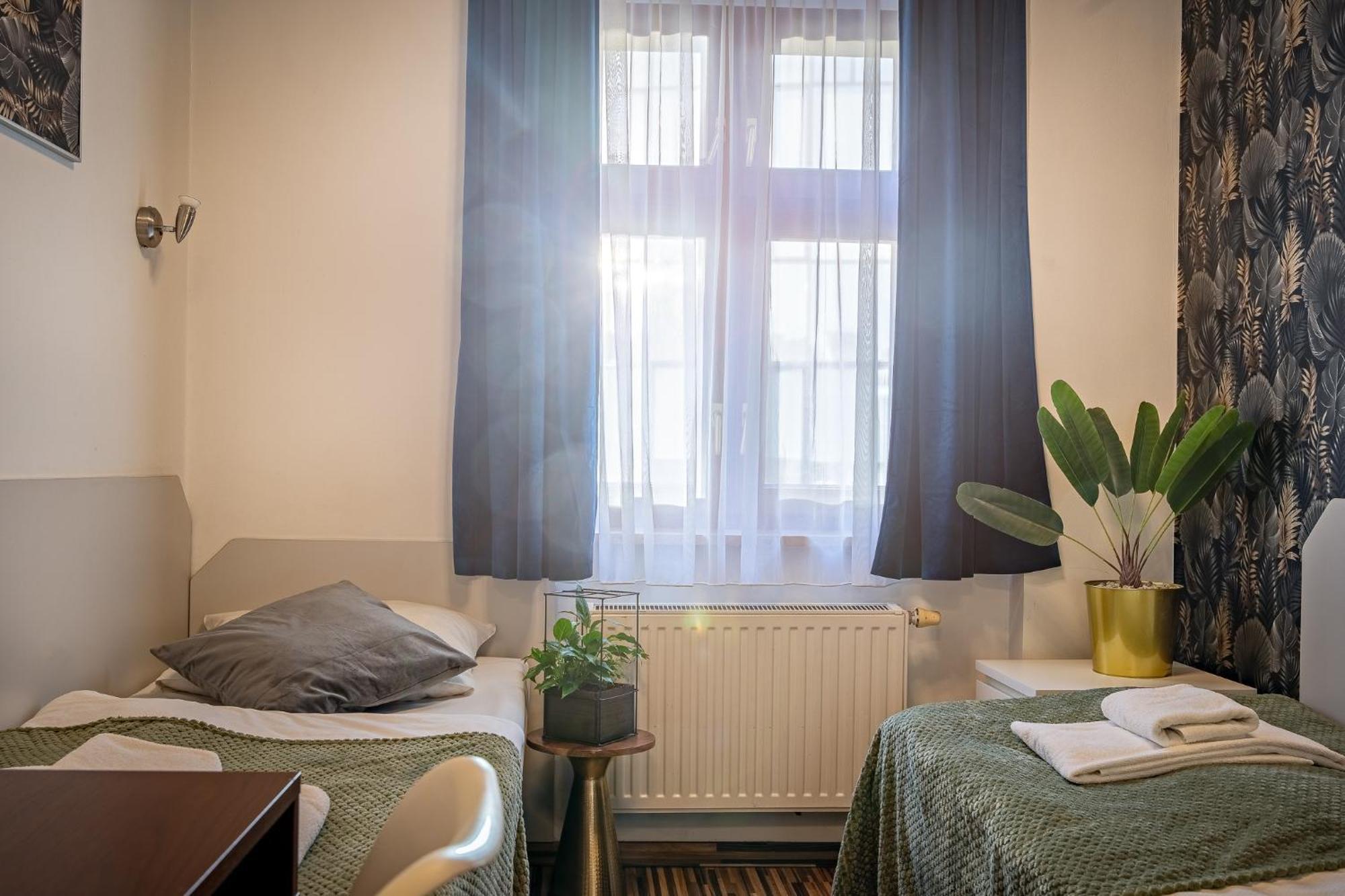 Bed and Breakfast Great Polonia Dwarf Breslavia Esterno foto