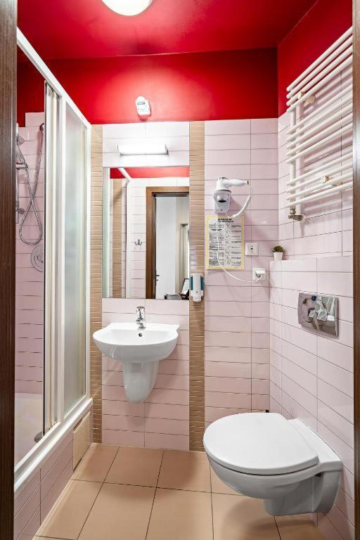 Bed and Breakfast Great Polonia Dwarf Breslavia Esterno foto