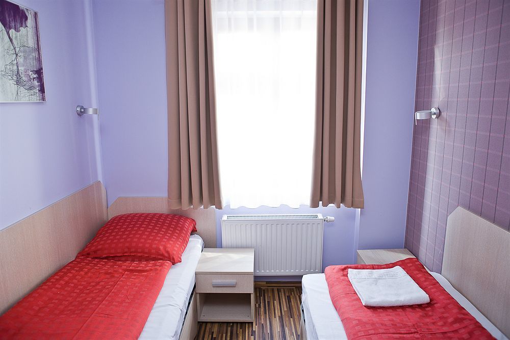 Bed and Breakfast Great Polonia Dwarf Breslavia Esterno foto