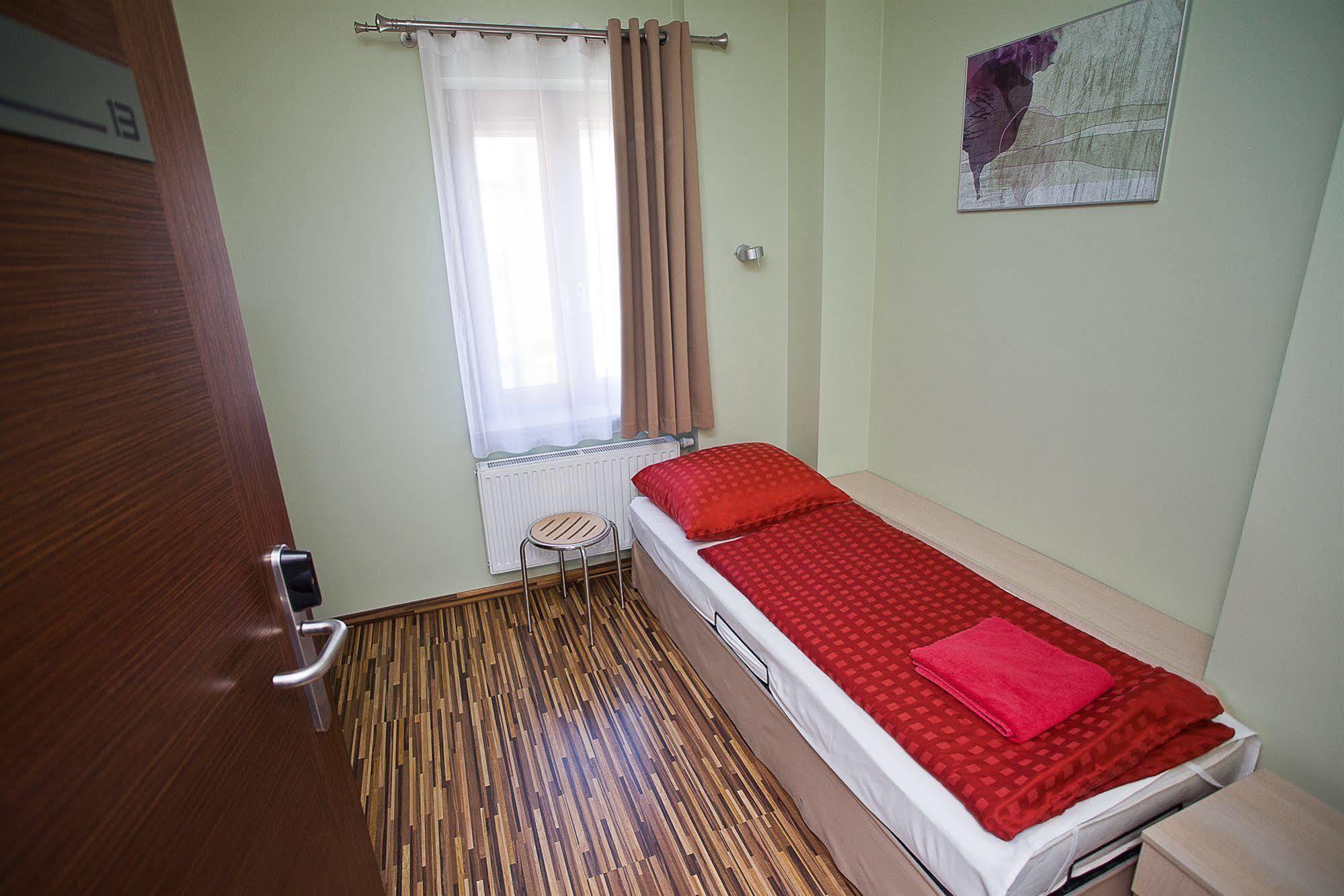 Bed and Breakfast Great Polonia Dwarf Breslavia Esterno foto